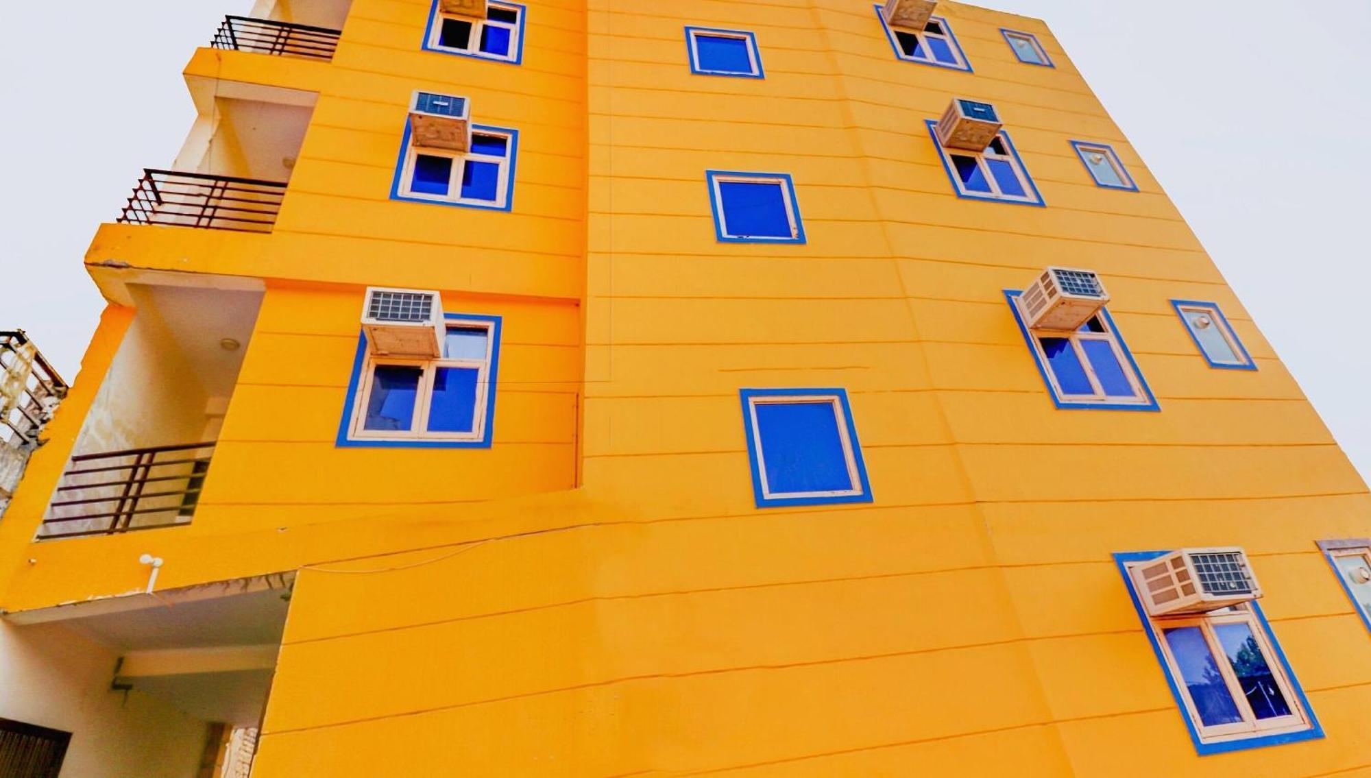 Hotel O Urban Wings New Delhi Exterior photo